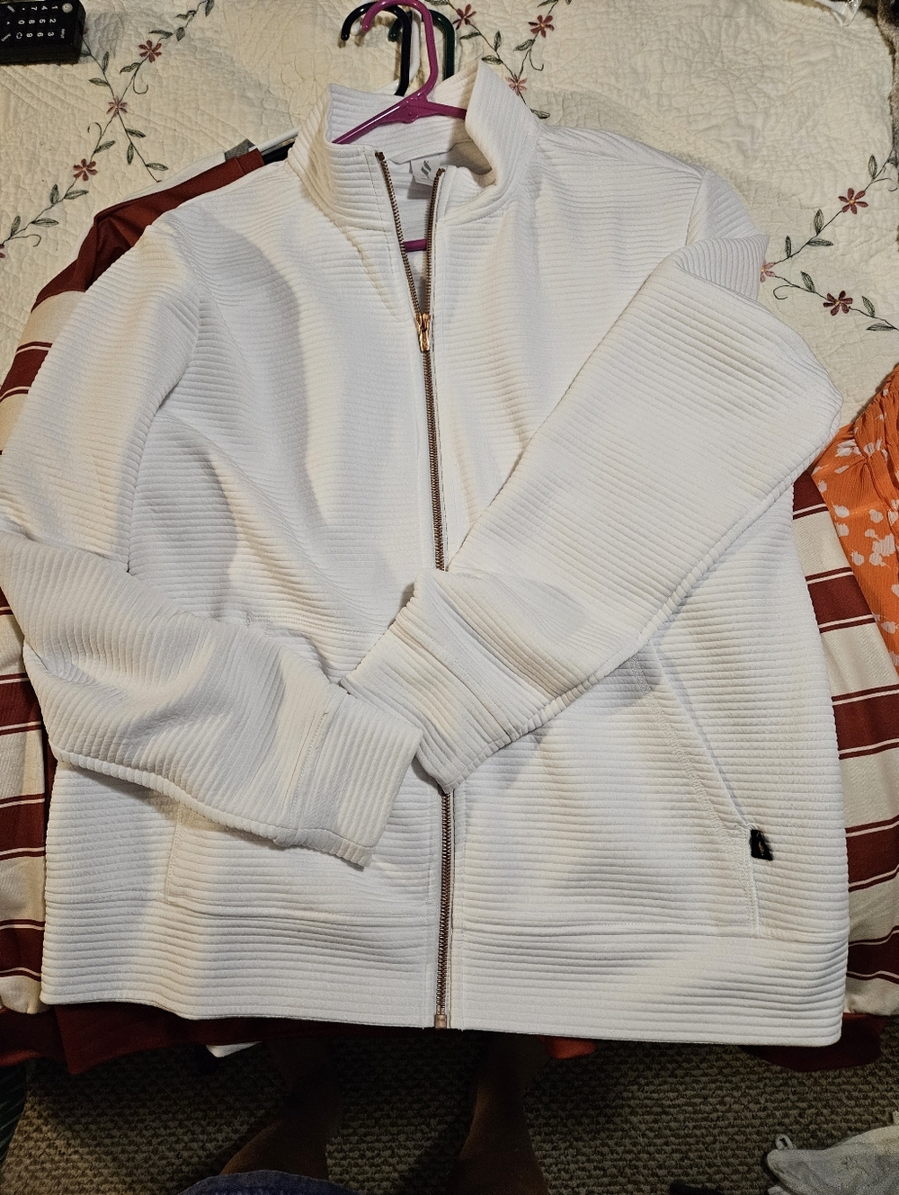 Skechers Women's White Ribbed Zip-Front Jacket